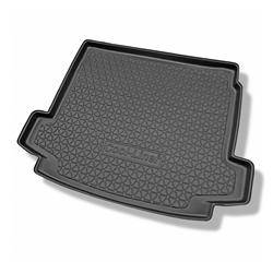 Boot mat for Renault Megane II Sport Tourer (08.2003-05.2009) - Aristar - Cool liner - with the right and left flap