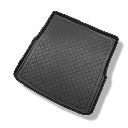 Boot mat for Volkswagen Passat B8 Estate (12.2014-....) - Aristar - Guardliner - also GTE Plug-in Hybrid