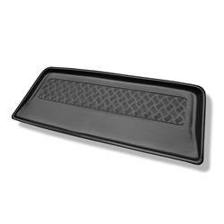 Boot mat for Dacia Logan MCV MPV (01.2007-08.2013) - Aristar - Standard - extension compared to other versions