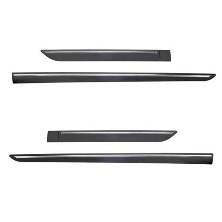 Black side door protector strips for Alfa Romeo Giulietta Hatchback (2010-2020) - Rider