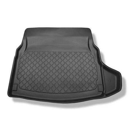 Boot mat for Mercedes-Benz C Class W205 Saloon (03.2014-11.2020) - Aristar - Guardliner - rear seats folding (split); removable right flap in models with a boot side net