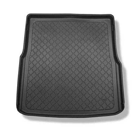 Boot mat for Volkswagen Passat B8 Estate (12.2014-....) - Aristar - Guardliner - also GTE Plug-in Hybrid