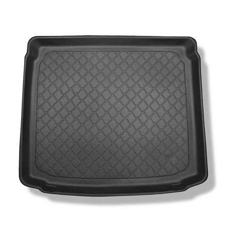 Boot mat for Volkswagen Tiguan I SUV (07.2007-04.2016) - Aristar - Guardliner - lower boot; with a repair kit